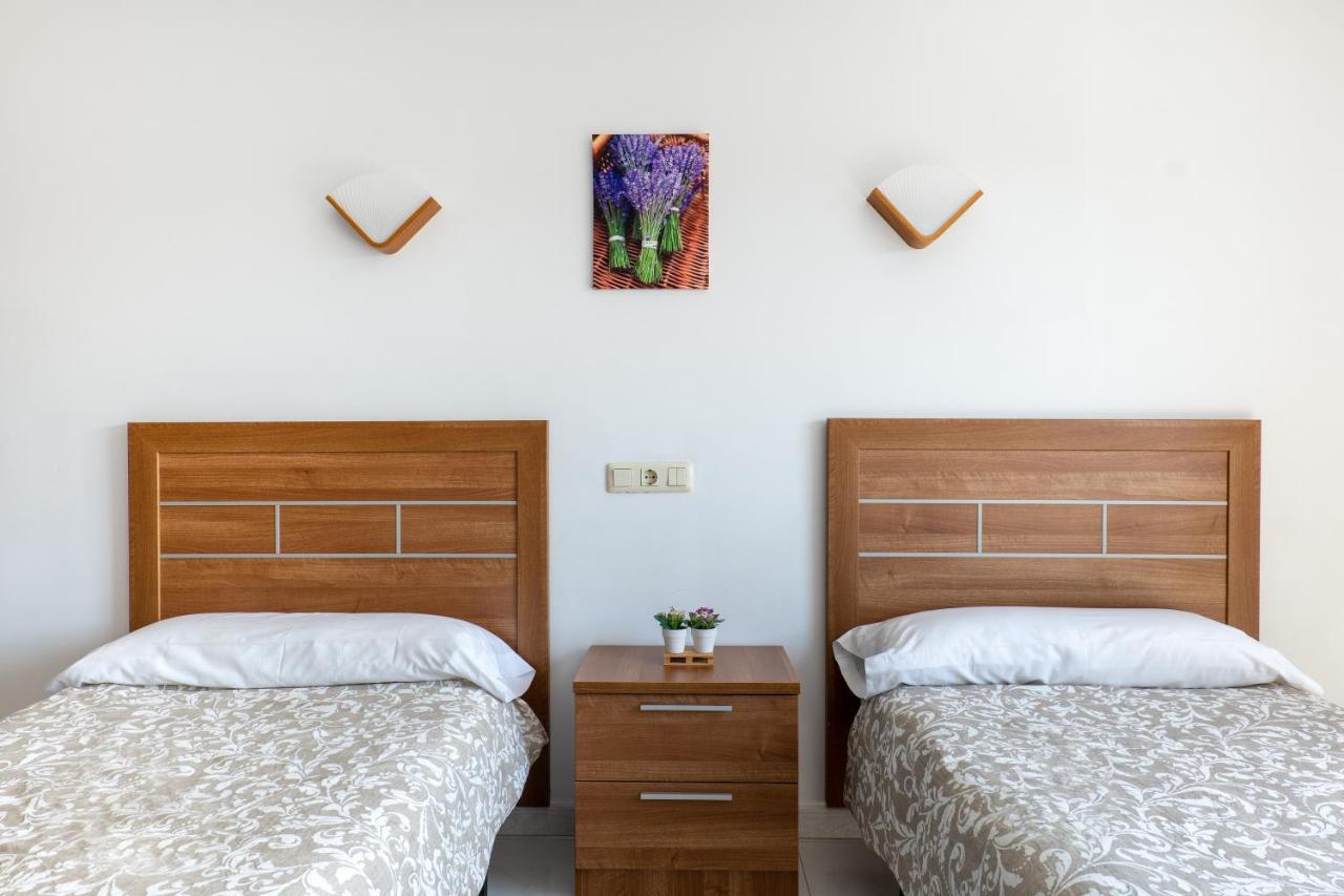 Отель Galerna Hostal Санхенхо Экстерьер фото
